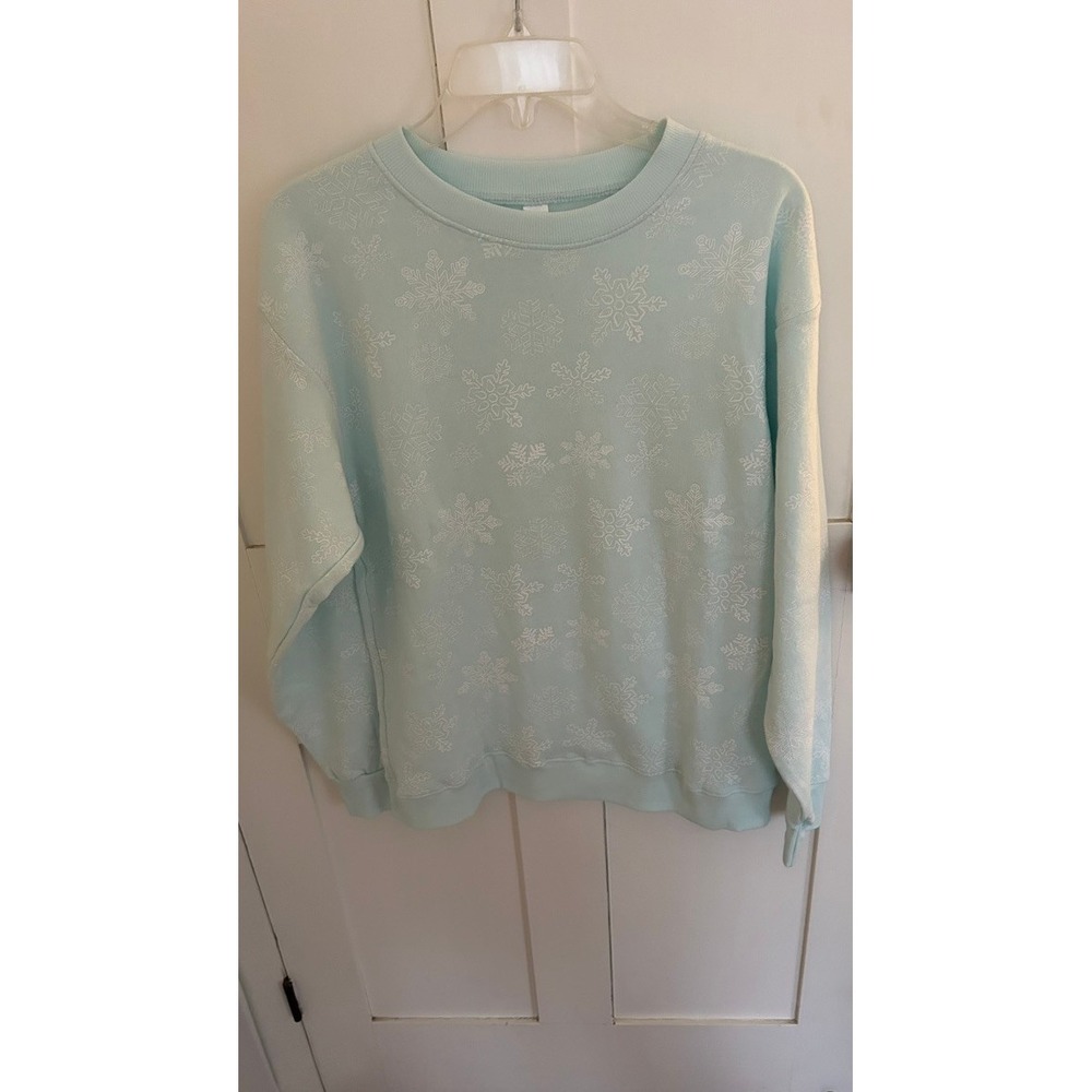 Womens Light Blue Snowflake Sweatshirt and Shorts Loungewear Set Small NEW